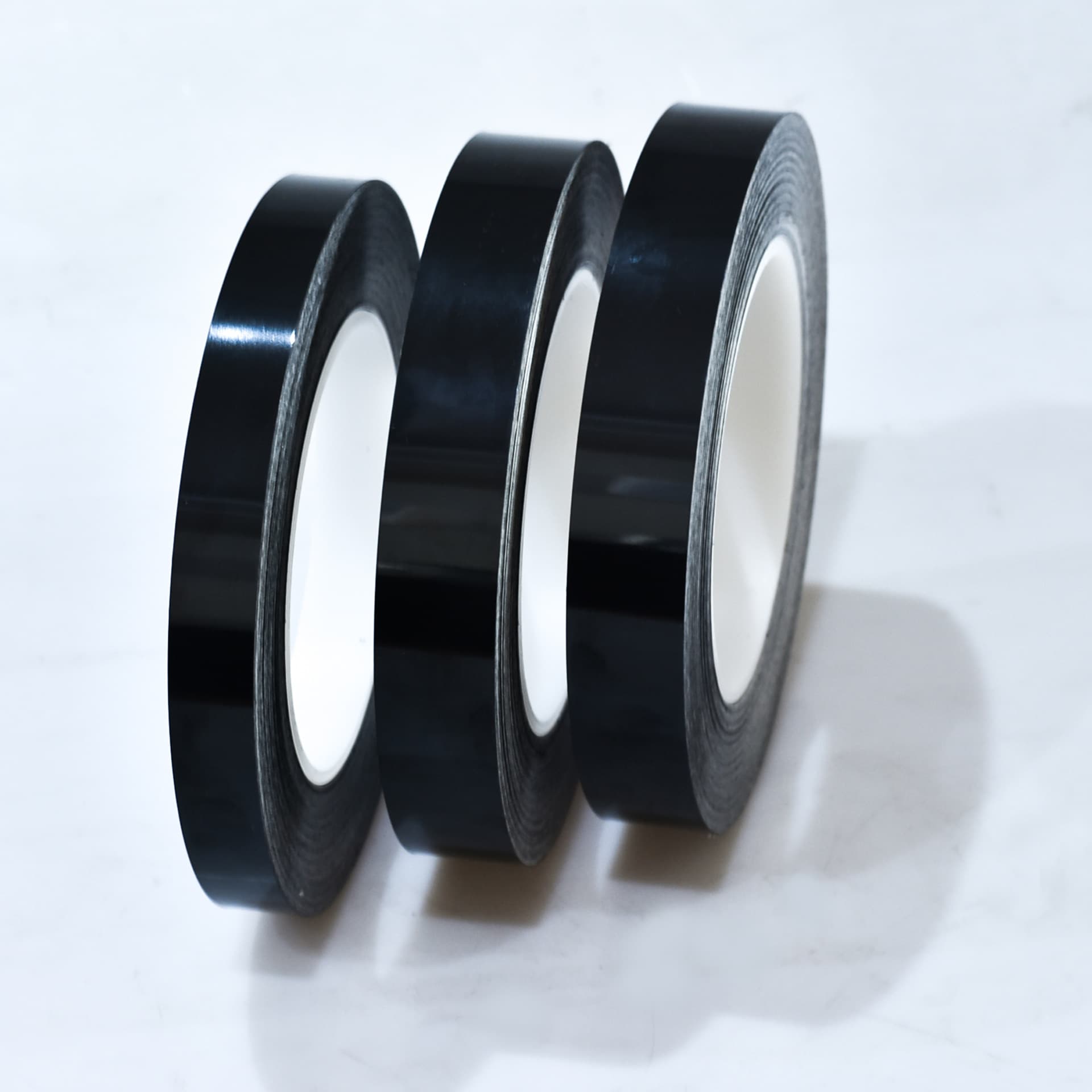 Nhà sản xuất hợp nhất Nhà màu đen tự dính mép đẹp mắt khâu đường thạch cao chống thấm dòng trang trí dải dán tường ba chiều-duoc-ban-tai-Nhập Hàng Giá Tốt